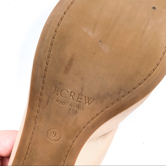 Elegant Tan Women's Ballet Flats - Picture 8 of 8